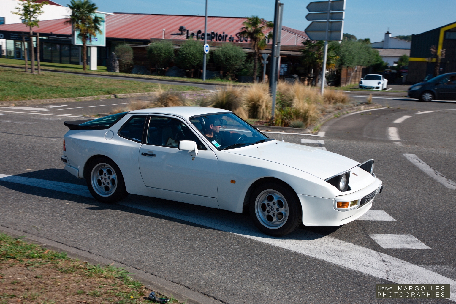 Porsche 944-002.jpg